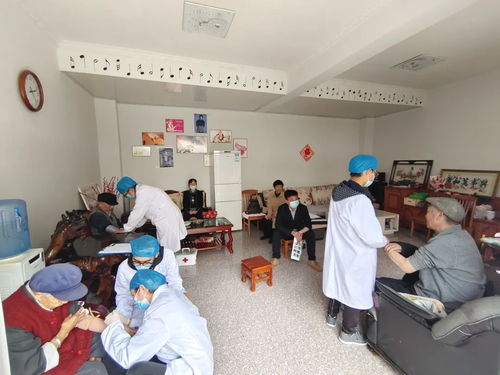 古城区全力推进老年人疫苗接种，依托体检服务平台构建健康防线